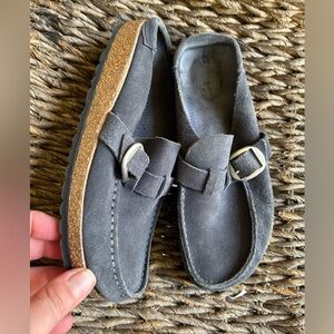 Woman’s buckle Birkenstocks